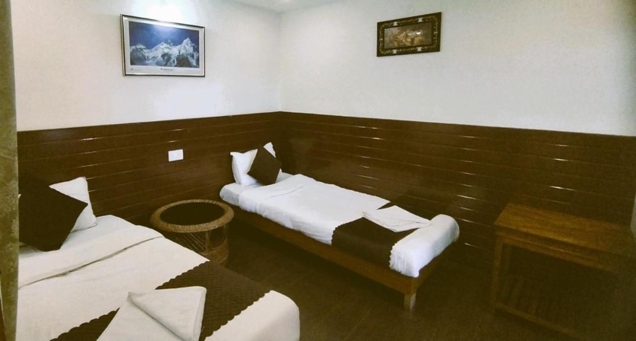 Hotel Kasturi Palace & Restaurant Darjeeling Darjeeling  Exterior foto