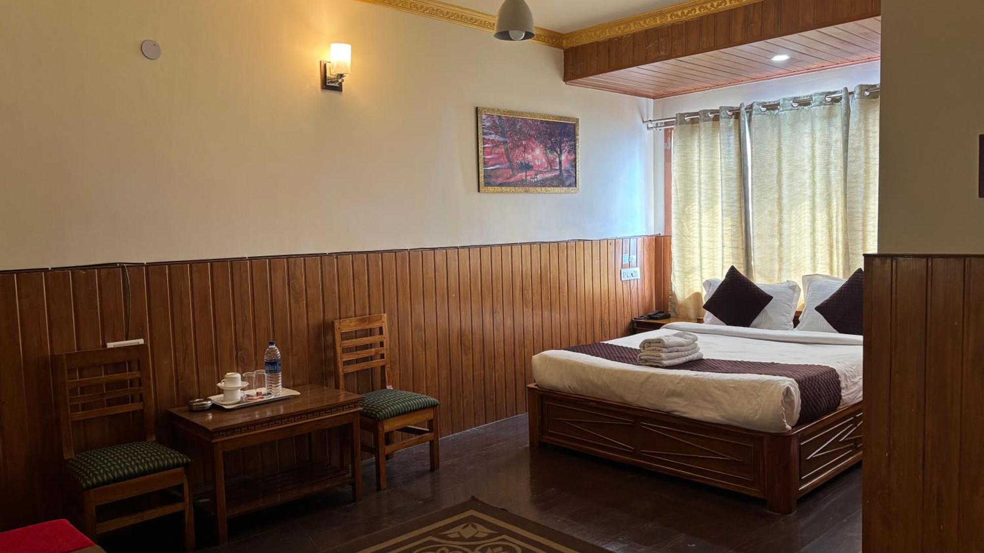 Hotel Kasturi Palace & Restaurant Darjeeling Darjeeling  Exterior foto