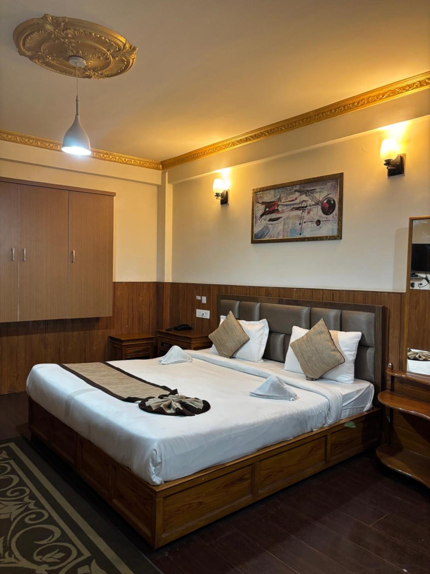 Hotel Kasturi Palace & Restaurant Darjeeling Darjeeling  Exterior foto